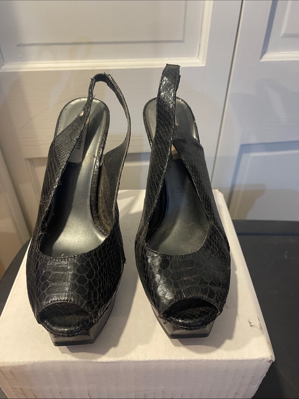 Simply Vera Vera Wang Black Peep-Toe Slingback Heels with Textured Finish